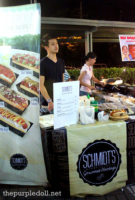 Schmidt's Gourmet Hotdogs at Mezza Norte