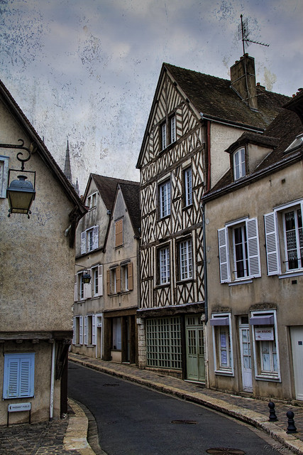 Chartres half-timbered house
