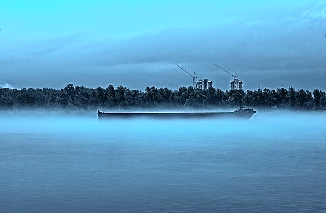 fog on the Yenisei River ..