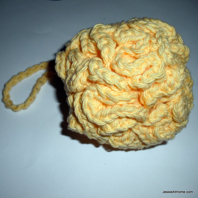 Large-bath-pouf-free-crochet-pattern