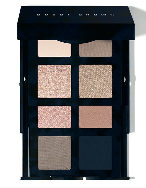 bobbi-brown-navy-and-nude-eye-palette