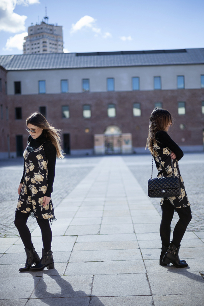 street style barbara crespo floral dress with lace hem fashion blogger outfit