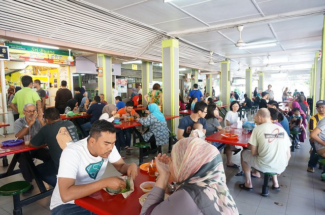 Halal breakfast in Penang Astaka Taman Tun Sardon-017