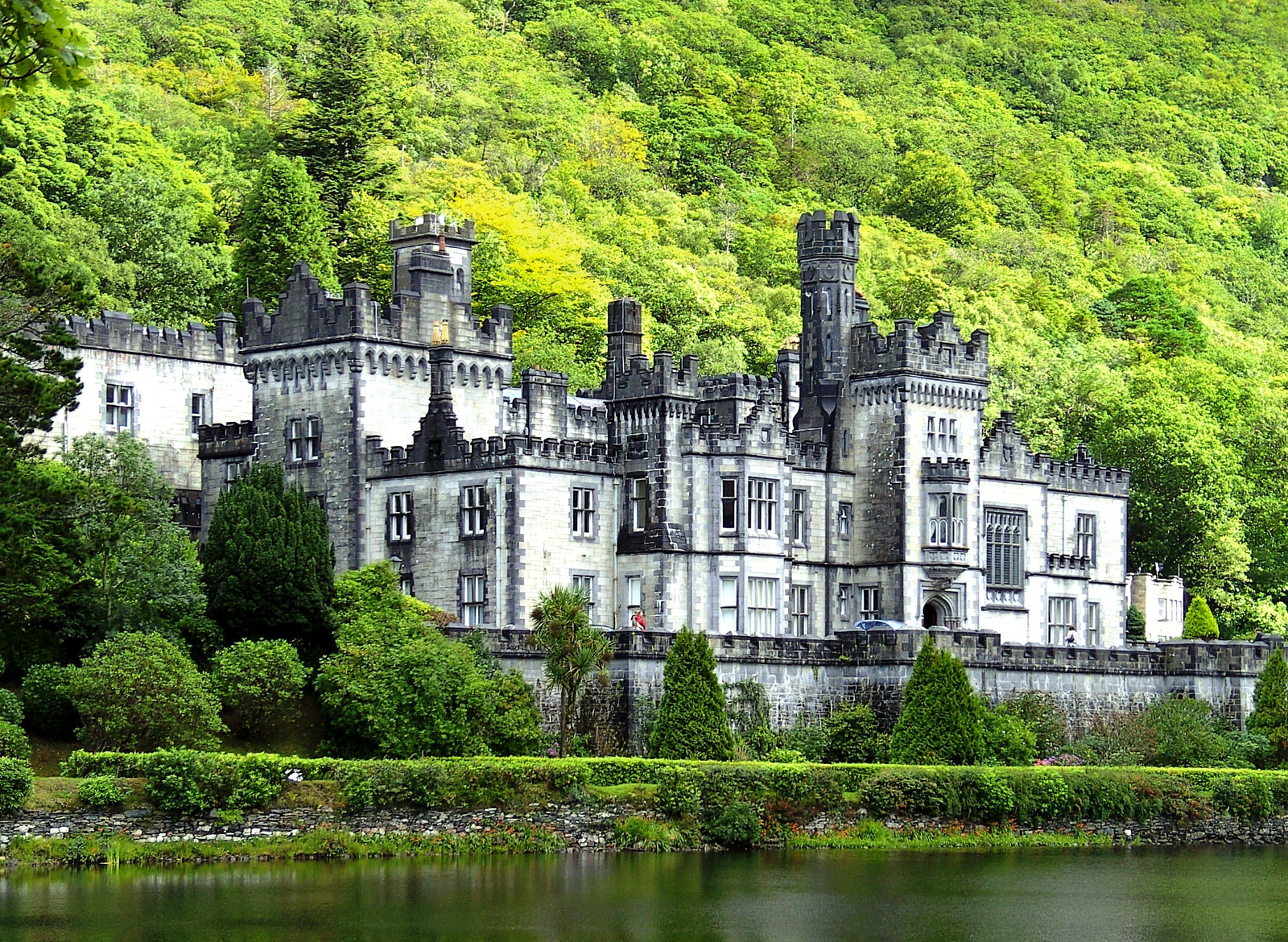 Kylemore Abbey. Credit High Contrast
