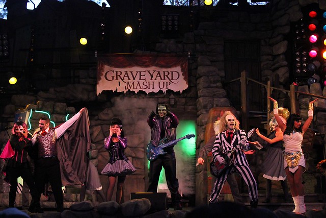Beetlejuice Graveyard Revue 2014 at Universal Orlando