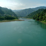 Hsin Tien (新店) River on the way to Wulai (烏來)