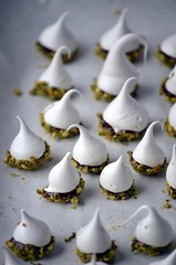 Meringues Cookies Dipped in Chocolate and Pistachios (3)