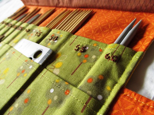 Sewing on Pins: Finished Project: Double Point Knitting Needle Case