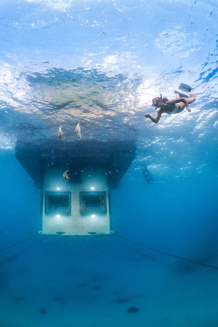 the-manta-resort-underwater-hotel-3