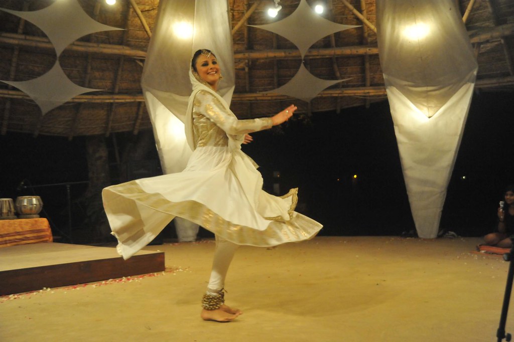 Kathak : Astha loses herself in the Sufi way - Zorba, the Buddha