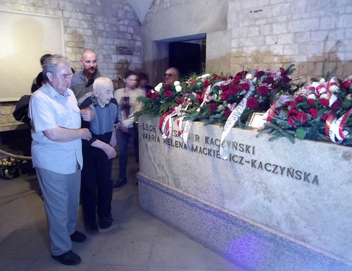 Sarkofag Lecha i Marii Kaczyńskich