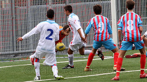 Fllorio (2) e Bellanca (7), in maglia bianca, e il portiere Grasso, tre Giovanissimi dai Regionali ai Nazionali