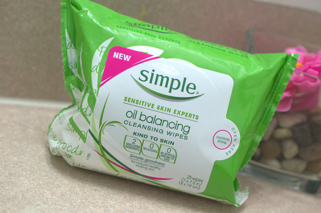 Simple Oil Balancing Cleansing wipes