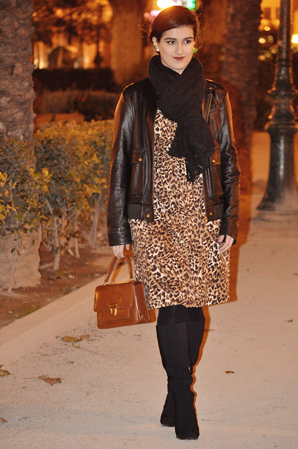 something fashion blog style spain, leopard dress macy's cheetah print animal, biker leather mango jacket, vintage fashion high winter boots