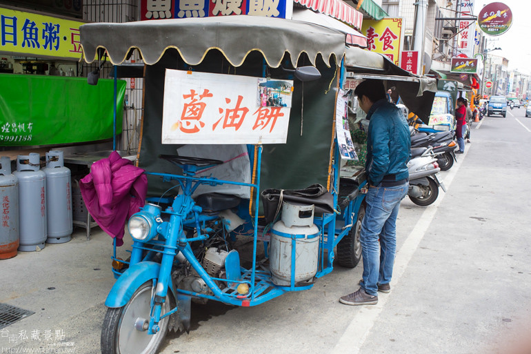 台南私藏景點--六甲三輪車蔥油餅 (1)
