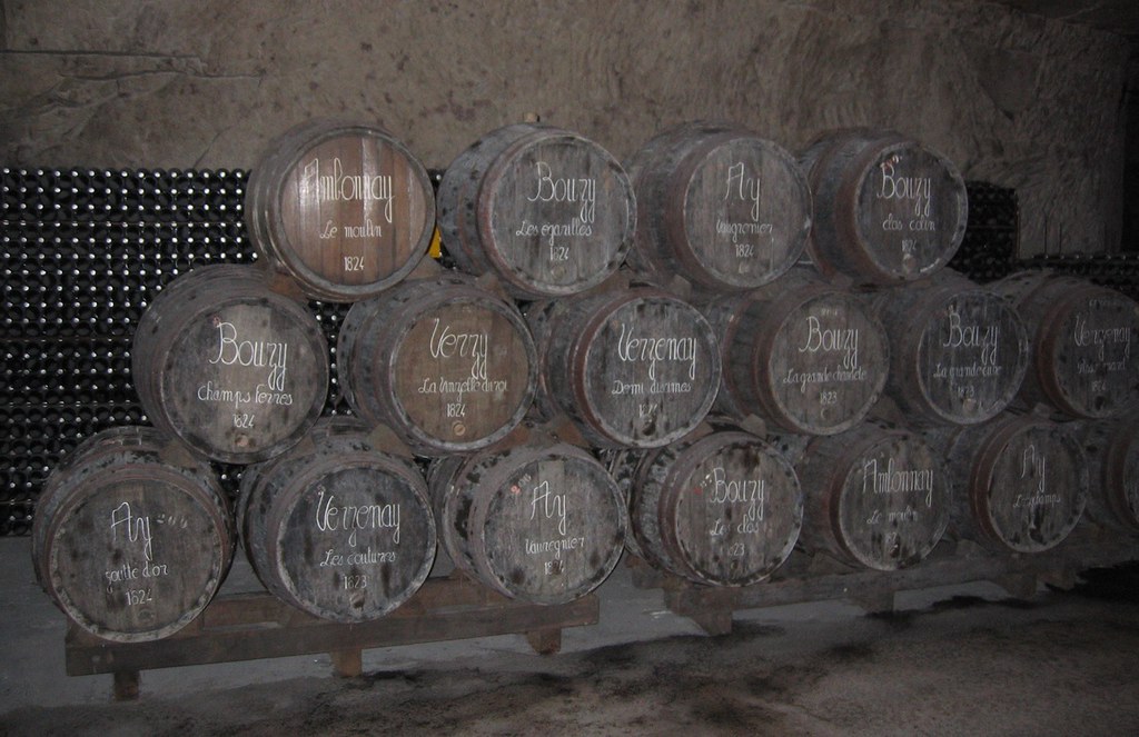 Barriles de la casa Veuve Clicquot fundada en 1772. Champagne. Autor, Tomas Er