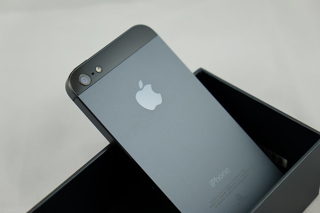 「開箱」iPhone 5 黑色 32G ＋可愛森林系手機殻～ @強生與小吠的Hyper人蔘~