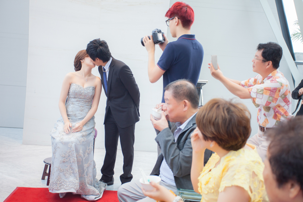 【婚禮拍攝∣婚禮照相】新竹芙洛麗婚攝婚錄 自助百匯 禮堂拍攝 林莉婚紗 良佐+佳杰