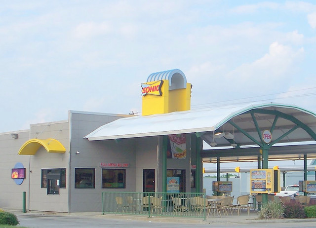 SONIC-Drive-In-Fast-Food-Restaurant-Cordele-Georgia