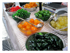 Foto de parada vendiendo fruta confitada