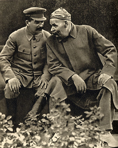 475px-Joseph_Stalin_and_Maxim_Gorky,_1931