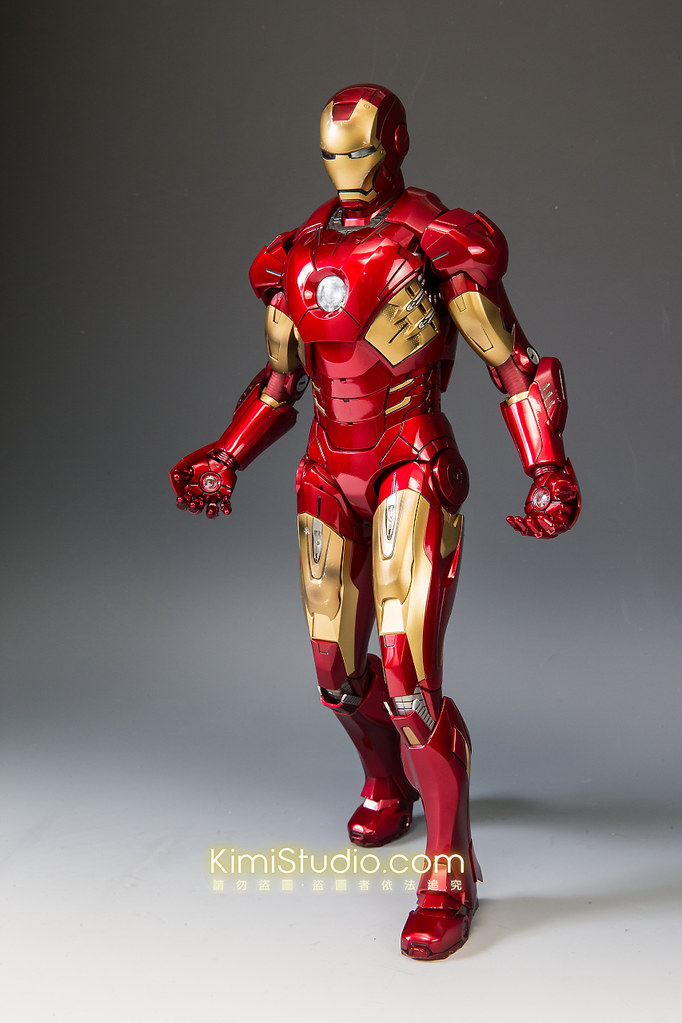 2013.06.11 Hot Toys Iron Man Mark VII-052