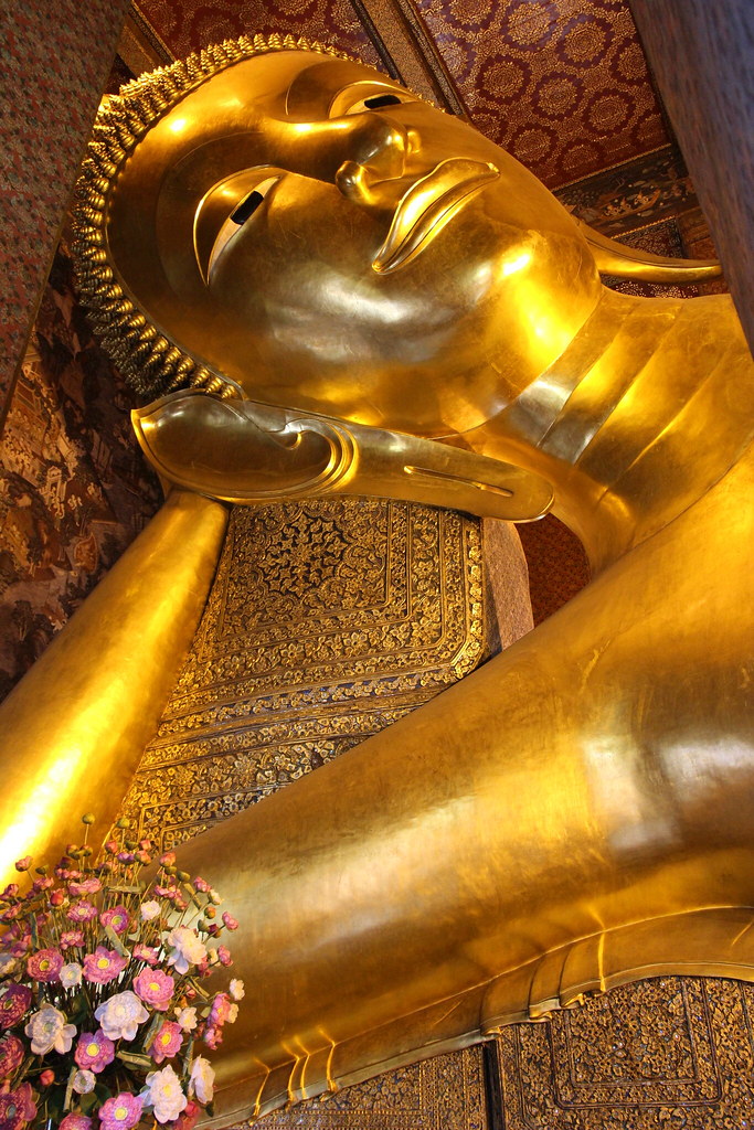 Reclining Buddha, Bangkok, thailand, travel blog