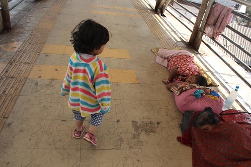 Learning Street Photography At Bandra Skywalk.. Nerjis Asif Shakir 2 Year Old by firoze shakir photographerno1