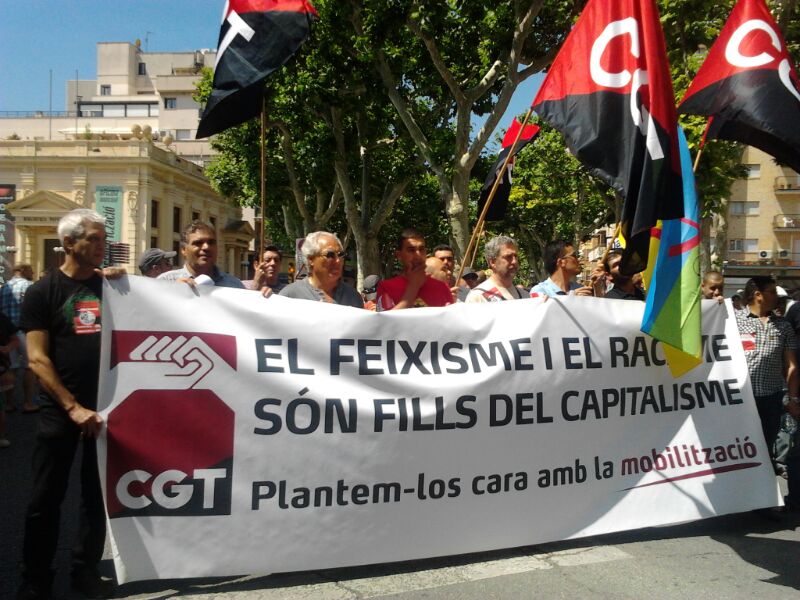 el feixisme i el racisme són fills del capitalisme. #29Jcontraelfeixisme CGT a El Vendrell