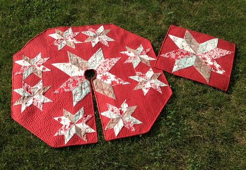 Star of Wonder Tree Skirt and Table Topper