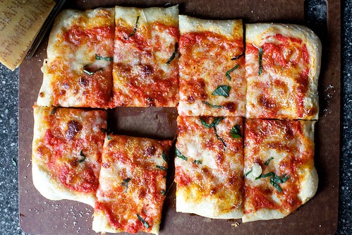 most perfect homemade margherita pizza yet