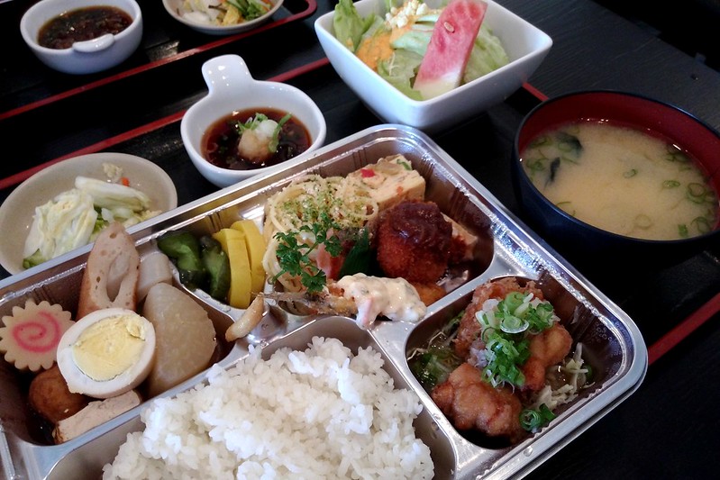 在美國吃到日本人製作的日式便當是一件好事