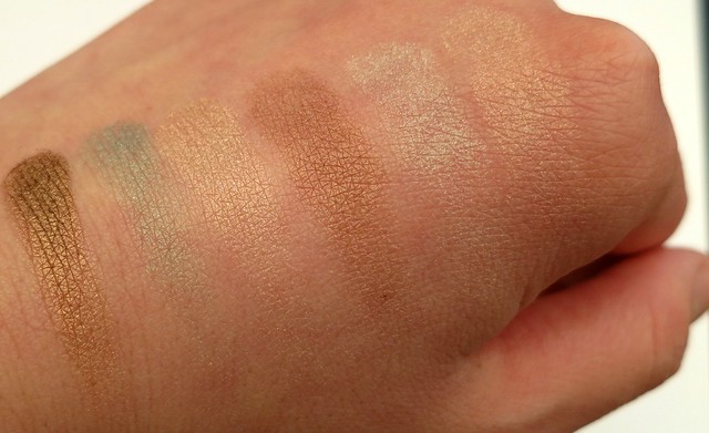 Pixi-Beauty-Mesmerizing-Mineral-Palette-Emerald-Gold-Swatches