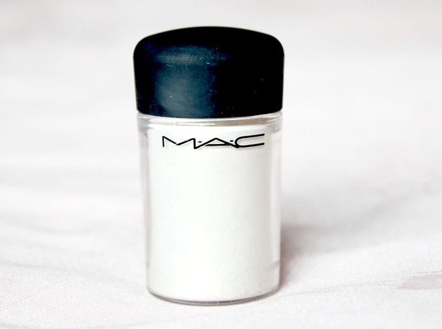 MAC Vanilla Pigment.jpg