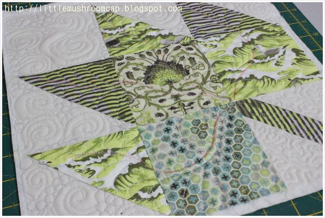 Free motion Quilting_Quilt as You go_About a Quilt Sampler QAL Block4