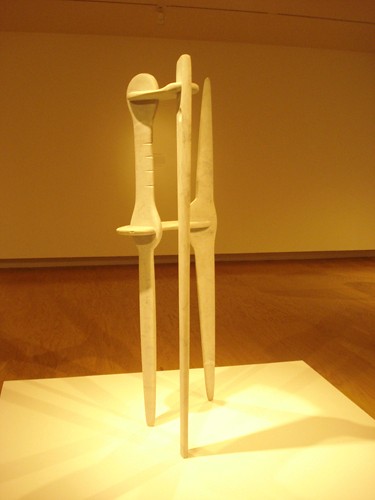 DSCN8804 _ The White Gunas (Abstract Sculpture), 1946, Marble, Isamu Noguchi (1904-1988), Norton Simon Museum, July 2013