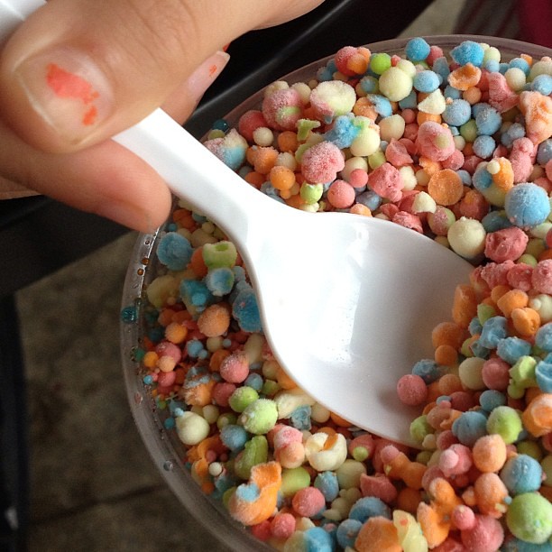 Dippin Dots never lose their appeal! #icecream #kczoo