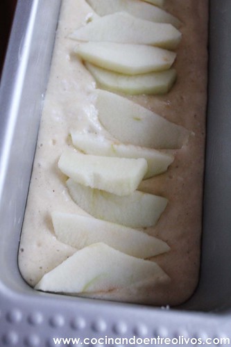 Bizcocho de manzana www.cocinandoentreolivos (18)