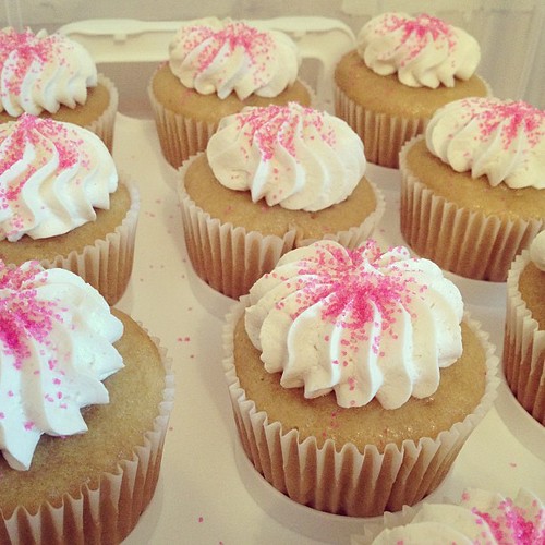 #vegan vanilla vanilla cupcakes for Reno's summer birthday treat at school today!