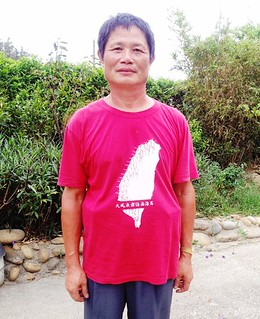 永興村社區發展協會副總幹事葉斯桂，是當地反英華威風車的重要推手。
