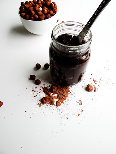 DIY kitchen series: chocolate hazelnut spread 