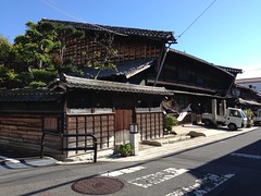 Former Nakatsugawa village lord's residence