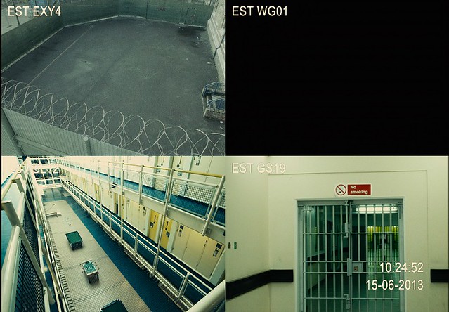 【全面鎖定】監獄監視器畫面 其中一格變黑畫面