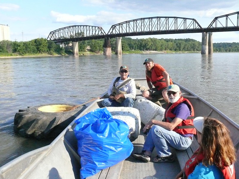 Glasgow Missouri River Clean-up 8-17-13