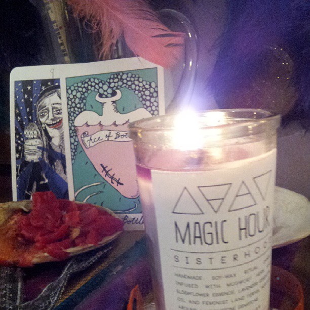 Full moon tarot reading, witchy stuff. Listening to mellow, nostalgic music, thinking of loves come and gone, moving life forward, curiosity.