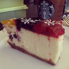 Outrageous Cheesecake! (Mango, blueberry and strawberry...