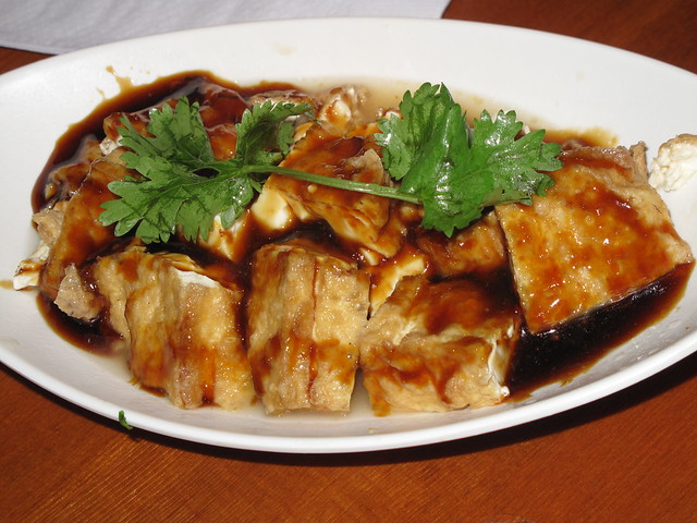 Stewed tofu with garlic sauce - æ²¹è±†è…