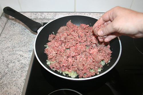 15 - Hackfleisch hinzugeben / Add ground meat