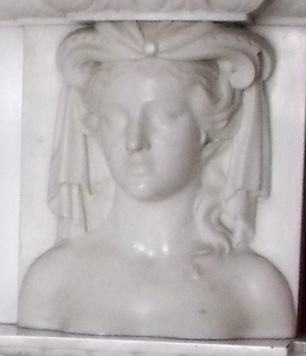 female bust by stephencritchley