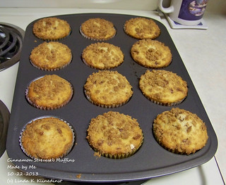 100_8927 - Cinnamon Struessel Muffins Made by Me - 10-22-2013